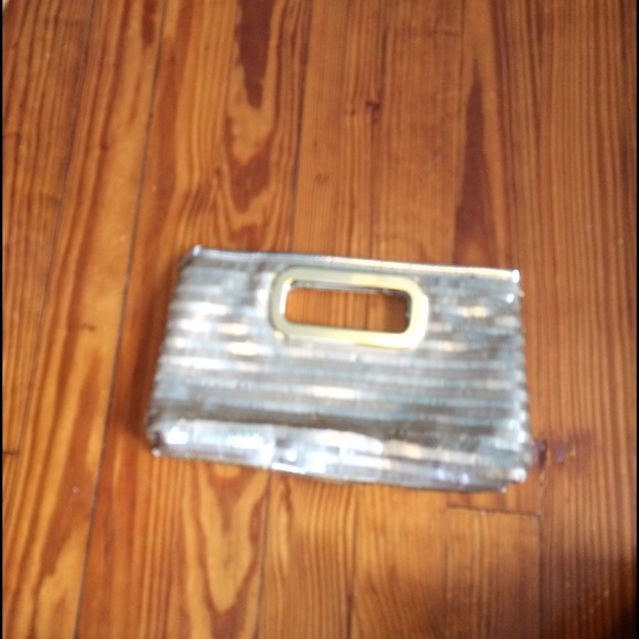 Gold sequin clutch!