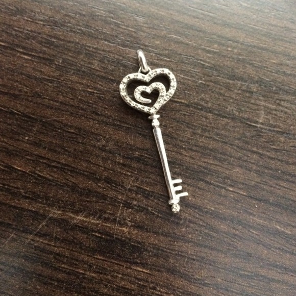 Diamond key heart