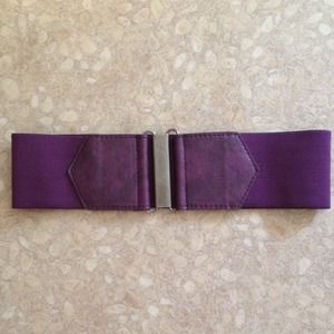 Purple, elastic, high-waist belt