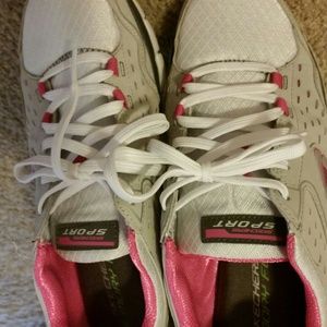 Meomory foam sketchers