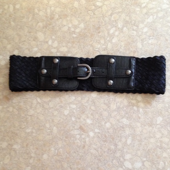 Black, elastic, braided, high-waist belt