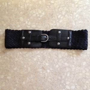 Black, elastic, braided, high-waist belt