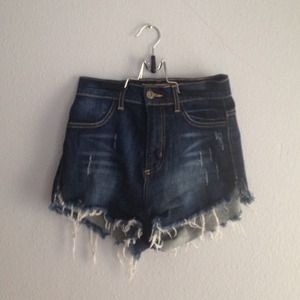 HIGH WAISTED DENIM SHORTS