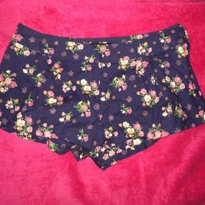 Forever 21 xs flower shorts
