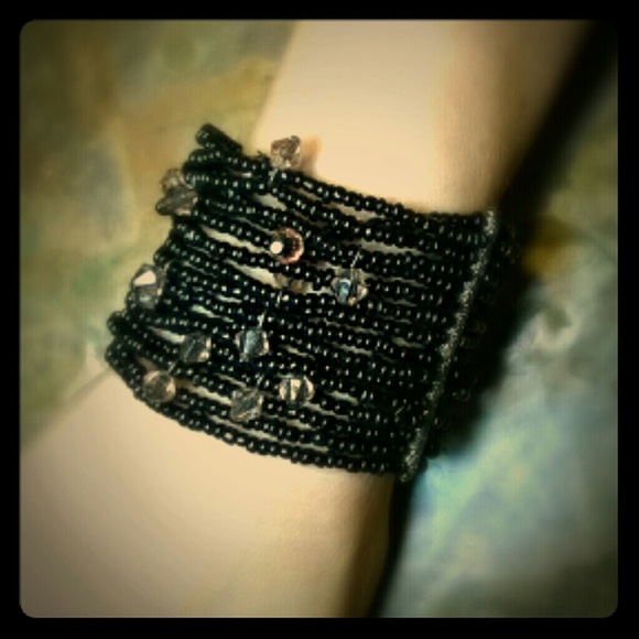 Express beaded elastic cuff