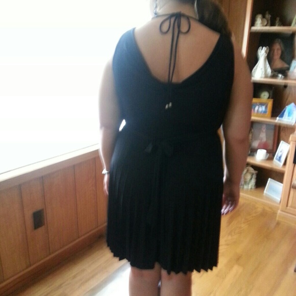 LBD - Picture 2 of 2