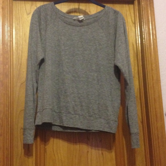 Forever 21 grey long sleeve tee