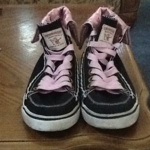 🎉AUTHENTIC True Religion sneakers pink &black