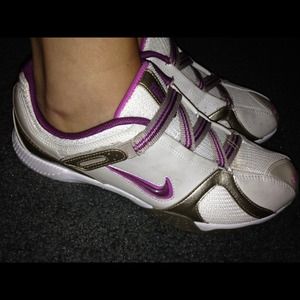Women's Nike Purple & Metallic Shoes