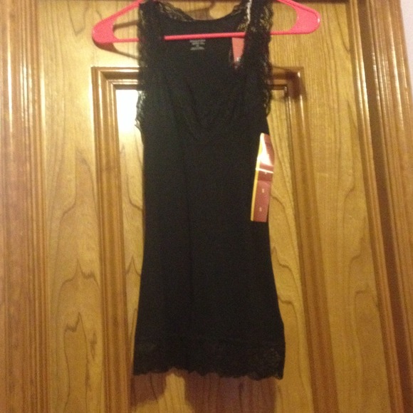 Black Mossimo Lacey tank
