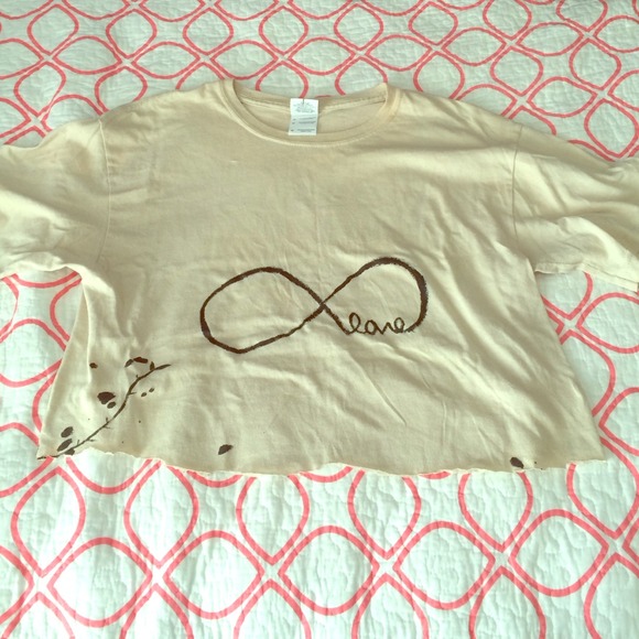 A crop cutoff tee, Brandy Melville inspired.