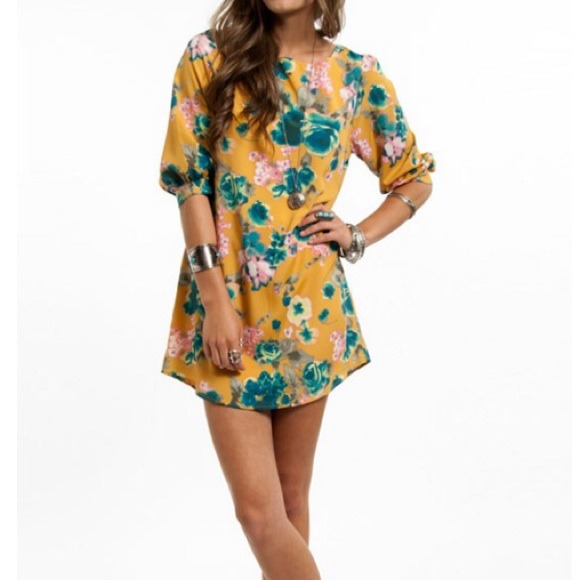 Tobi Peony Field Shift Dress