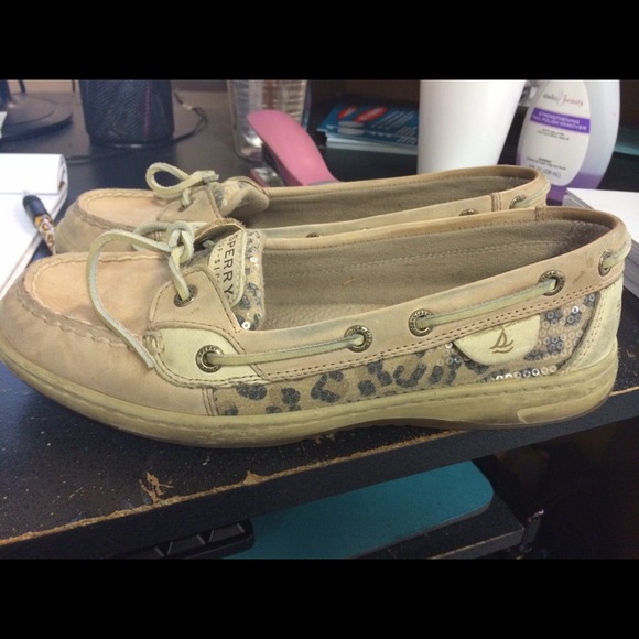 Leopard sperrys