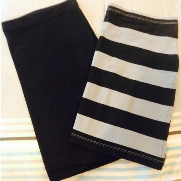 ❗️PRICE DROP❗️ black/black&gray skirts!