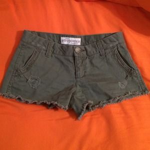 Green Aeropostale shorts!