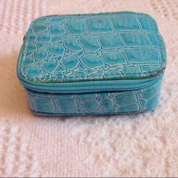 💕Small Clinique Box💕