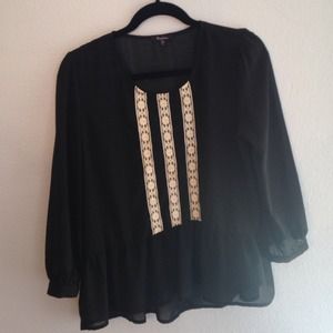 Monteau Loose fitting peplum