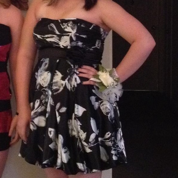 Black and white Dress