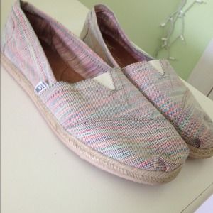 Authentic TOMS
