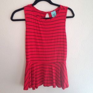 RED PEPLUM TYPE SHIRT