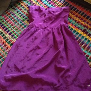 Strapless silk purple dress with cute buttons