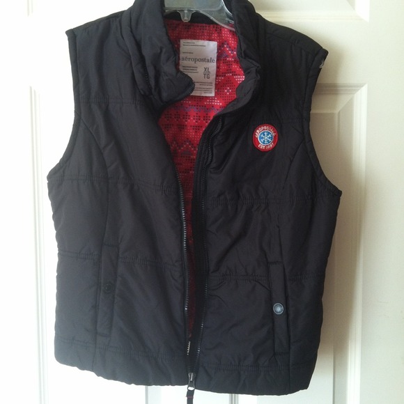Aeropostale vest