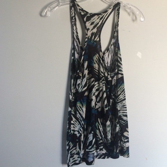 Patterned Tanktop - Picture 4 of 4