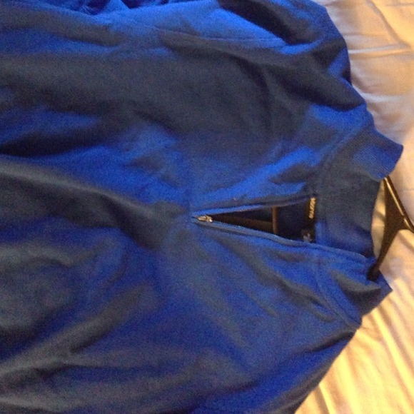 Claiborne half zip - Picture 3 of 3