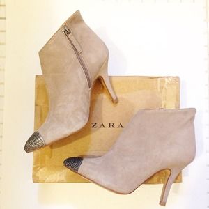 ZARA Suede Beige Booties
