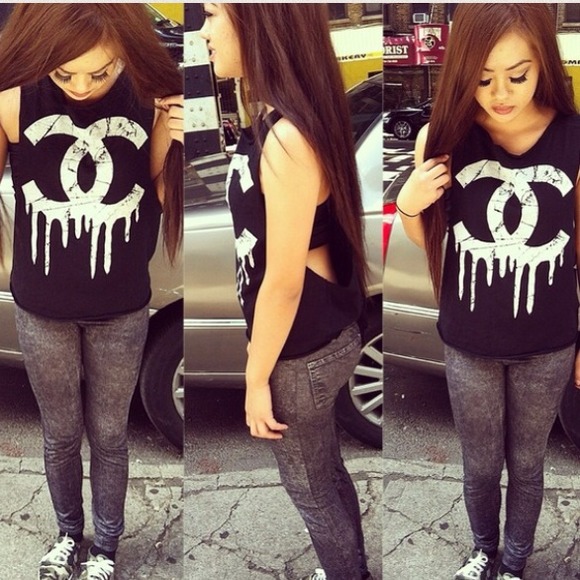 Chanel dripped tank top
