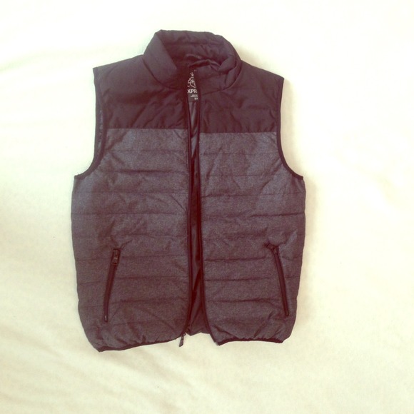 Express Clothing Vest - Picture 1 of 2