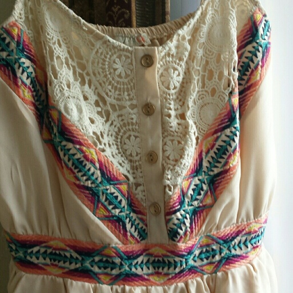 Aztec designed romper - Picture 2 of 3