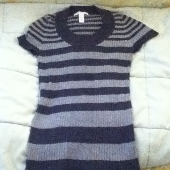 Gray Stripe Short Sleeve Sweater Top