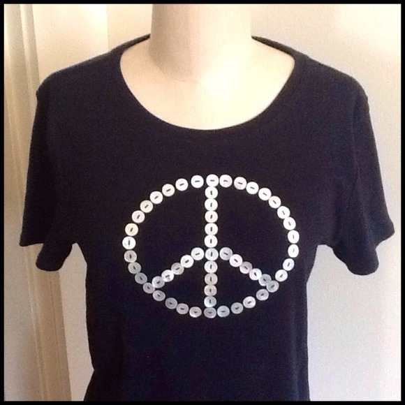🌺HOST PICK🌺100% Organic Cotton Peace Sign Shirt - Picture 2 of 4