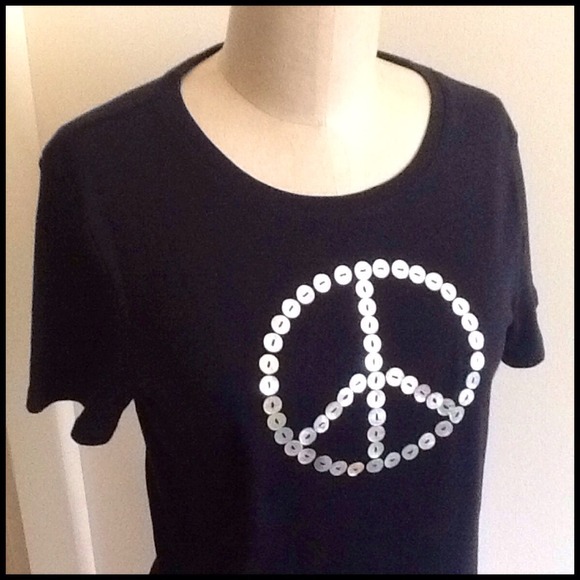 🌺HOST PICK🌺100% Organic Cotton Peace Sign Shirt - Picture 4 of 4