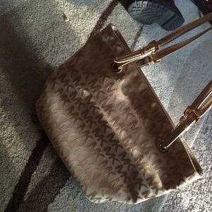 ❤️traded❤️ RE-POSH Michael Kors Purse