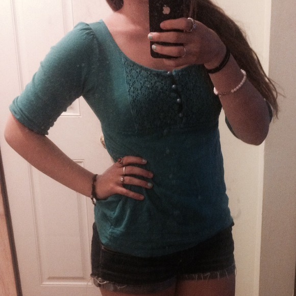 teal half sleeve top