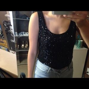 Black crop top