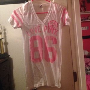 Love pink tee shirt