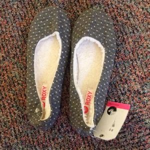 NWT Roxy house slippers