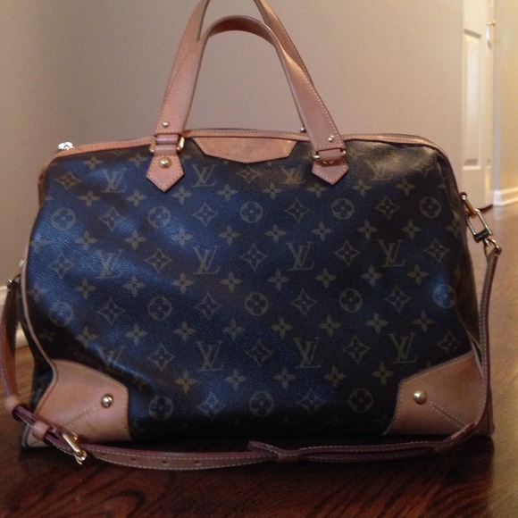 Authentic Louis Vuitton shoulder bag