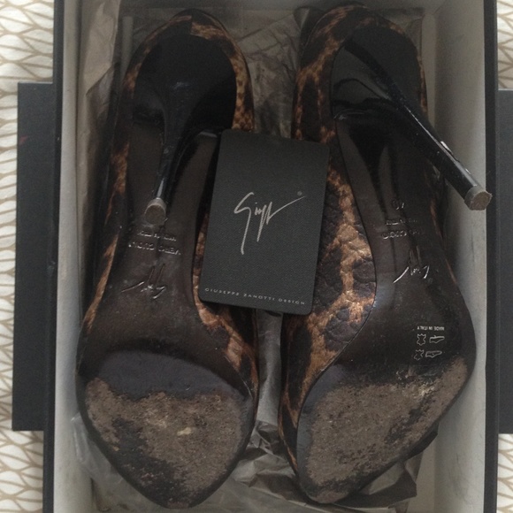 GUISEPPE ZANOTTI Pump - Picture 3 of 3