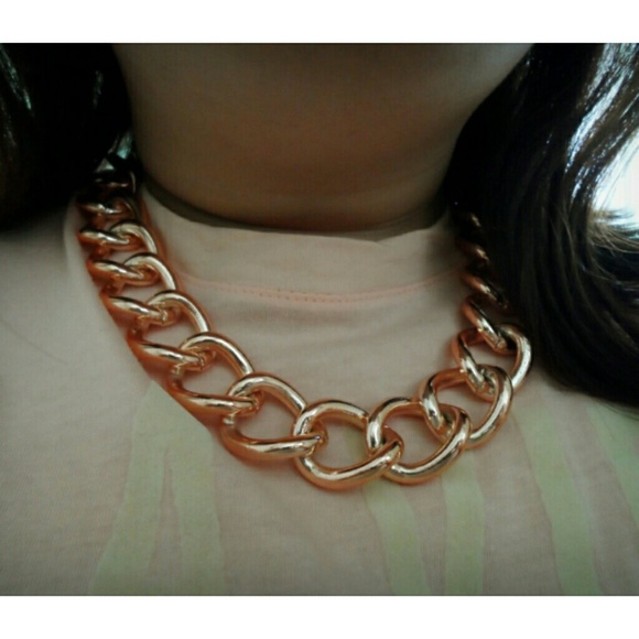 🚫 SOLD 🚫 ZARA Chunky Chain Necklace ● Rose Gold - Picture 4 of 4
