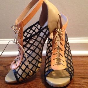 Pour la victoire sandal