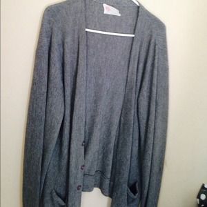 Grey cartigan