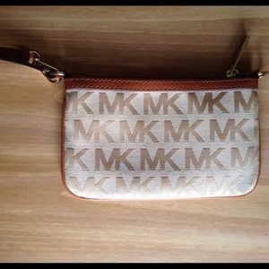Michael Kors wristlet