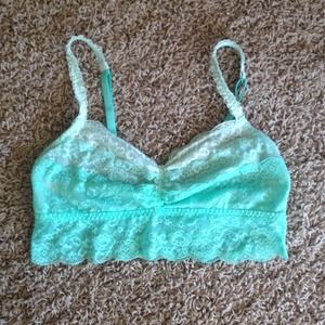 ✋TRADING✋ Victoria's Secret mint green bralette