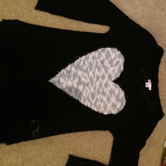 Xhilaration black and white heart sweater