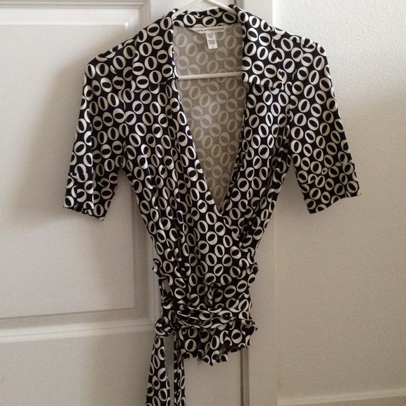 Diane Von Furstenberg wrap around blouse
