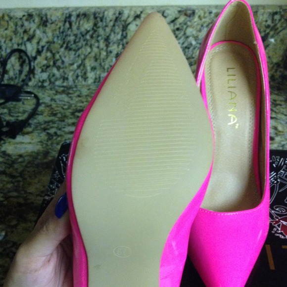 š2X HPš Neon Pink Heels - Picture 2 of 4